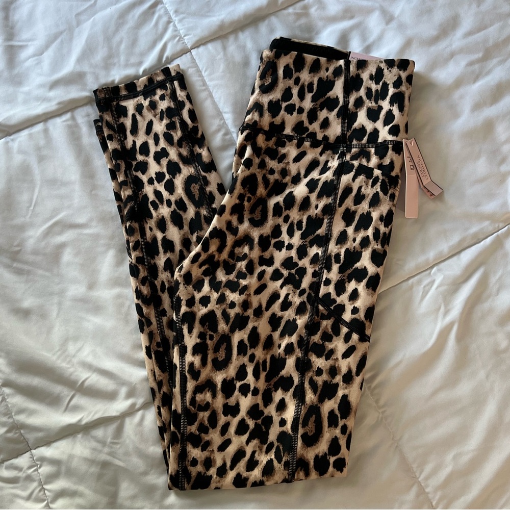 Victoria Secret Cheetah Leggings. New with tags. Has pockets.